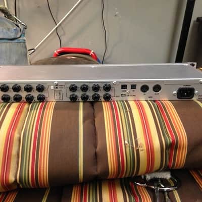 Alesis  DEQ830 8 channel 30 band digital EQ plus RTA  in a single rack space image 4