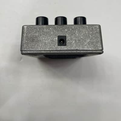 Electro Harmonix Stereo Pulsar Variable Shape Tremolo EHX Guitar Effect Pedal image 5