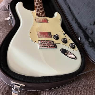 Fender Blacktop Stratocaster HH with Rosewood Fretboard 2010 - Sonic Blue image 7