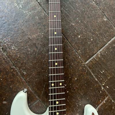 High Spirit Guitars Stray Hawk 2025 - White image 4