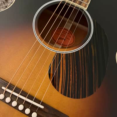 Gibson J-185 Century 12-Fret 2026 - Present - Vintage Sunburst image 3