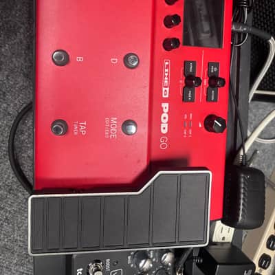 Line 6 POD Go LIMITED EDITION RED — Multi-Effects Floor Processor — Excellent image 3