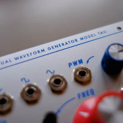 Buchla clone (Mazovia Modules) TAU Dual VCO - Silver image 2