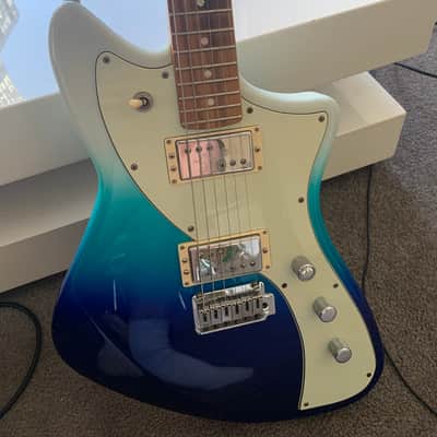 Fender Player Plus Meteora HH 2022 - Present - Belair Blue image 2