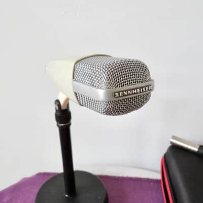 Sennheiser MD 421-N Cardioid Dynamic Microphone image 7