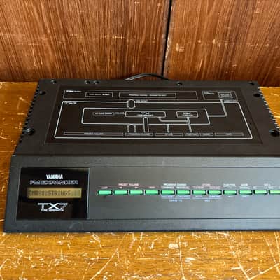 YAMAHA TX7 TONE GENERATOR FM EXPANDER desktop module form of Yamaha's DX7 image 2