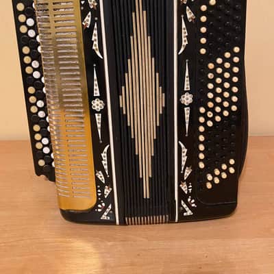 Button Accordion Belarus 100 Bass USSR Bayan Straps Soviet Made in Belarus Vintage image 1