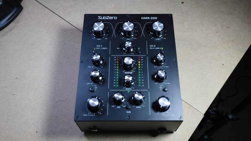 SubZero SZ-DMR-200 Rotary DJ Mixer 2-Channel | Reverb