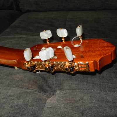 MADE IN 1981 BY HIDEYUKI EZAKI - TERRIFIC YAMAHA GC10 - CLASSICAL CONCERT GUITAR image 9
