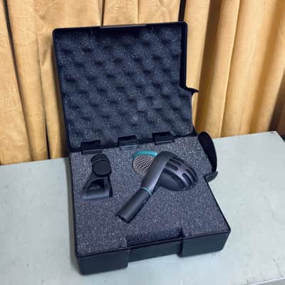 AKG D112 Dynamic microphone for Bass and Kick Drum image 2