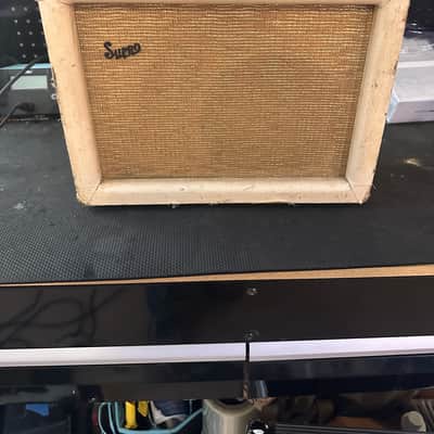 Supro Bantam 1960’s vintage image 1