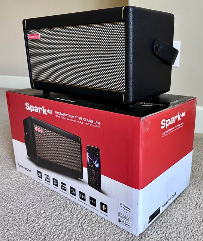 Positive Grid Spark 40 40-Watt 2x4" Modeling Guitar Combo 2020 - Present - Black image 1