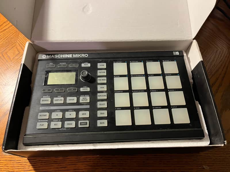 Native Instruments Maschine Mikro MKII 2010s - Black image 1