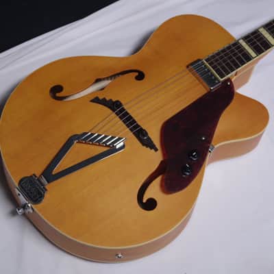 Gretsch G100CE semi-hollow body electric GUITAR used - w/ Case image 4