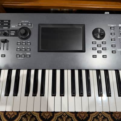 Yamaha Montage 7 Flagship Synthesizer 2019 - Present - Black image 3