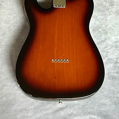 Fender American Vintage '69 Telecaster Thinline Reissue 2-Color Sunburst 2011 image 18