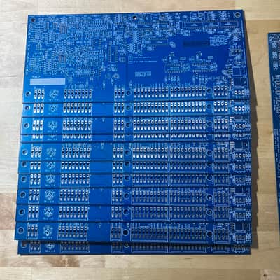 Oberheim crOwBX (OBX Clone) imagen 5