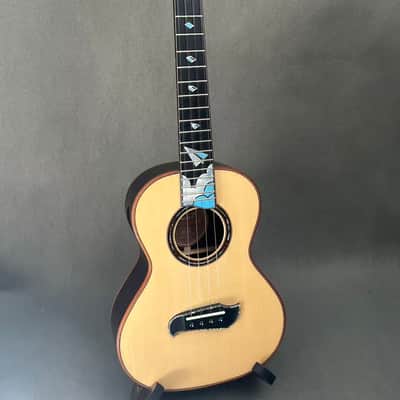 kai KT-F1 Spruce Rosewood tenor ukulele with bag image 9
