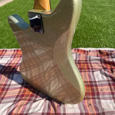 Los Straitjackets ed. DiPinto Galaxie Bass 2010s - Silver Sparkle with Gold Pearl Pickguard image 11