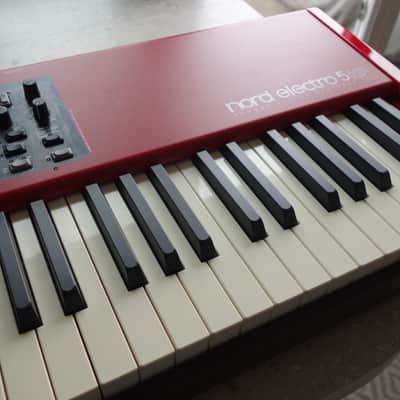 Nord Electro 5 HP73 (Sweden/2017) image 3