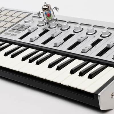 Korg MicroKONTROL MIDI Keyboard Controller + Top Zustand + OVP + Garantie image 5