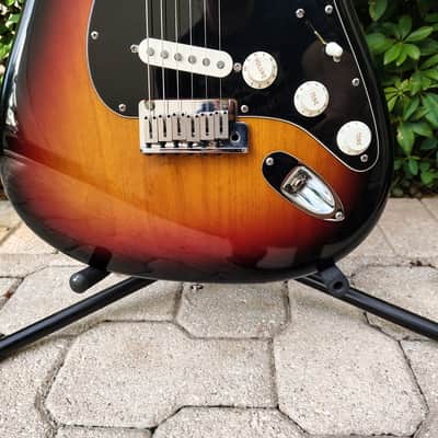 Fender American Series 3-Tone Sunburst FSR Stratocaster Strat Stevie Ray Vaughan 2003 image 6