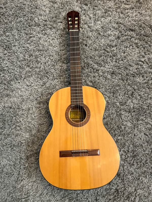 ARIA Classical Guitar Model # 1675 - Japan - 1960's - 1970's