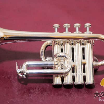 YAMAHA YTR-9810S Piccolo Trumpet image 11