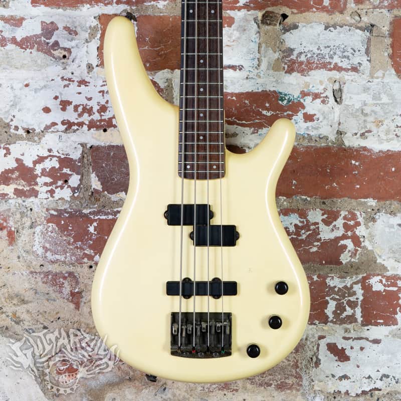 Ibanez Roadstar II RB830 Medium Scale 32