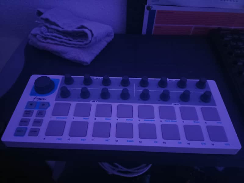 Arturia BeatStep MIDI Controller image 1