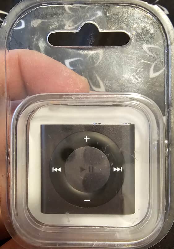 Apple iPod shuffle 2GB MKMK2LL/A Portable MP3 Player in Original Packaging image 1