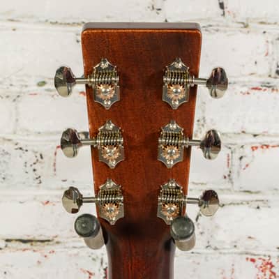Martin D-18 Authentic 1937 VTS Guitar,D18 Authentic 1937 VTS w/HS image 6