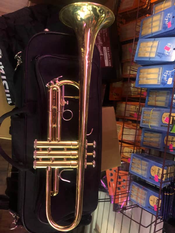 Bach TR300H2 Student Series Bb Trumpet brass image 1