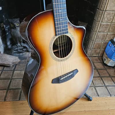 Breedlove Limited Edition Premier Concert CE Brazilian Rosewood 2021 - Amber Edgeburst image 4