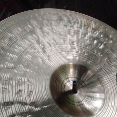 Paiste 20" Signature Dark Full Ride Cymbal Very Good Condition image 15