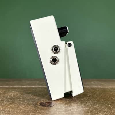 Boss NS-2 Noise Suppressor (Silver Label) 1989 - Present - White image 5