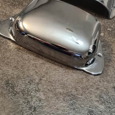 Fender Precision bass Ashtray bridge & pickup covers AVRI 1990s image 2