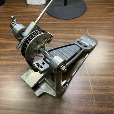 Pearl P-100 Bass Drum - Chain Drive - with Beater image 3