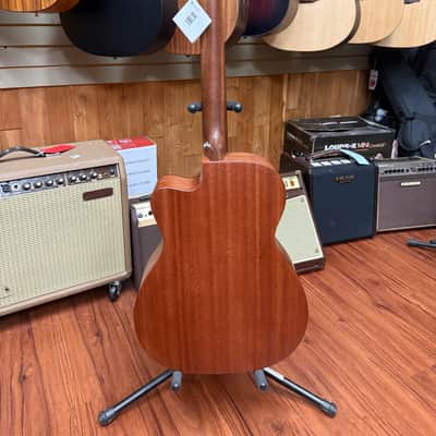 Martin 000C JR-E Junior Series Acoustic Electric Guitar- Natural- w/soft bag. New! image 12