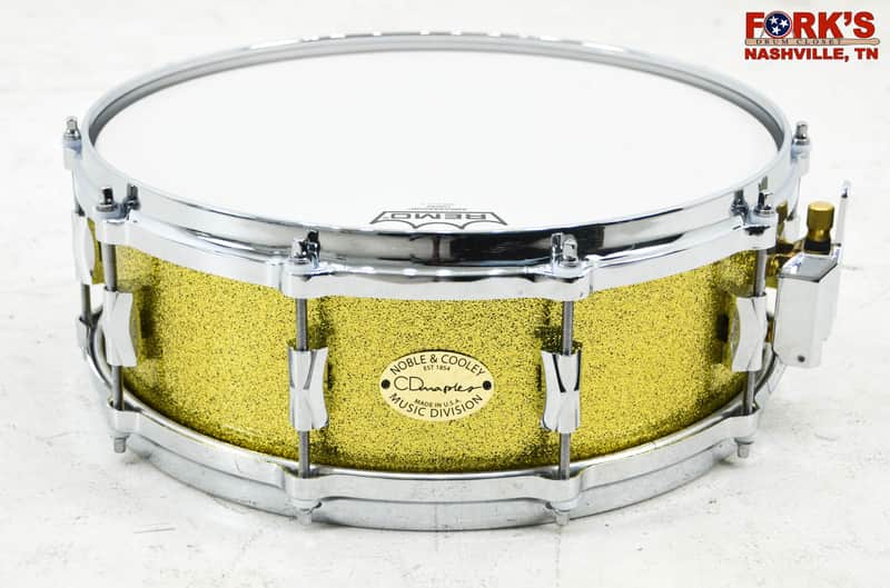 Noble & Cooley 5x14 CD Maple Snare Drum - "Gold Sparkle"w/ Die cast hoops