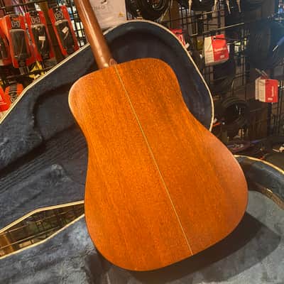 Martin D16 Left handed with rusty-hard-case image 2