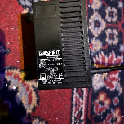 Soundcraft Spirit Folio Si 18:2 with original power supply image 2