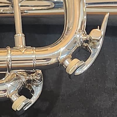 Vincent Bach Stradivarius Model 37 1983-84 - Silver image 12