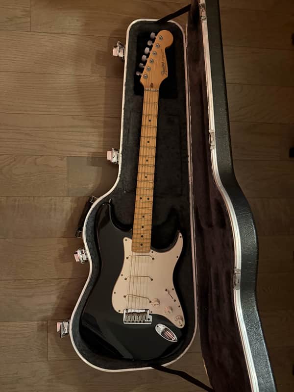 Fender Strat Plus with Maple Fretboard (1993) - Black Pearl Burst