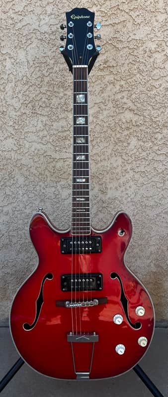 Epiphone EA-250 with Trapeze Tailpiece image 1