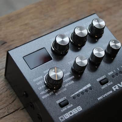 BOSS "RV 200" image 3