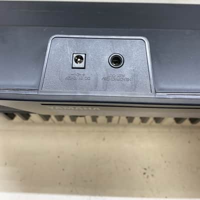 Yamaha PSR-185 Portable Keyboard w/ Power Supply image 2