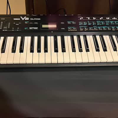 Yamaha V2 (DX11)  Programmable Algorithm Synthesizer 1988 - Black