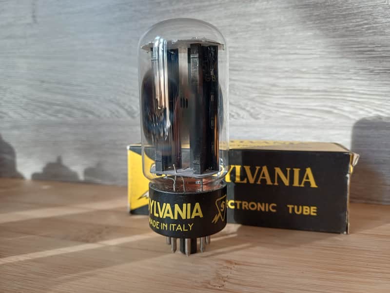 Rare 50's NOS NIB SYLVANIA 5U4GB  5U4 GB BLACK PLATE double SIDE O GETTER ! perfectly balanced and super STRONG.  NEW ! image 1