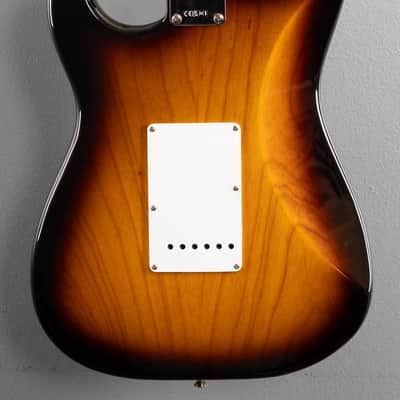 Fender 70th Anniversary American Vintage II 1954 Stratocaster - Two Color Sunburst image 5